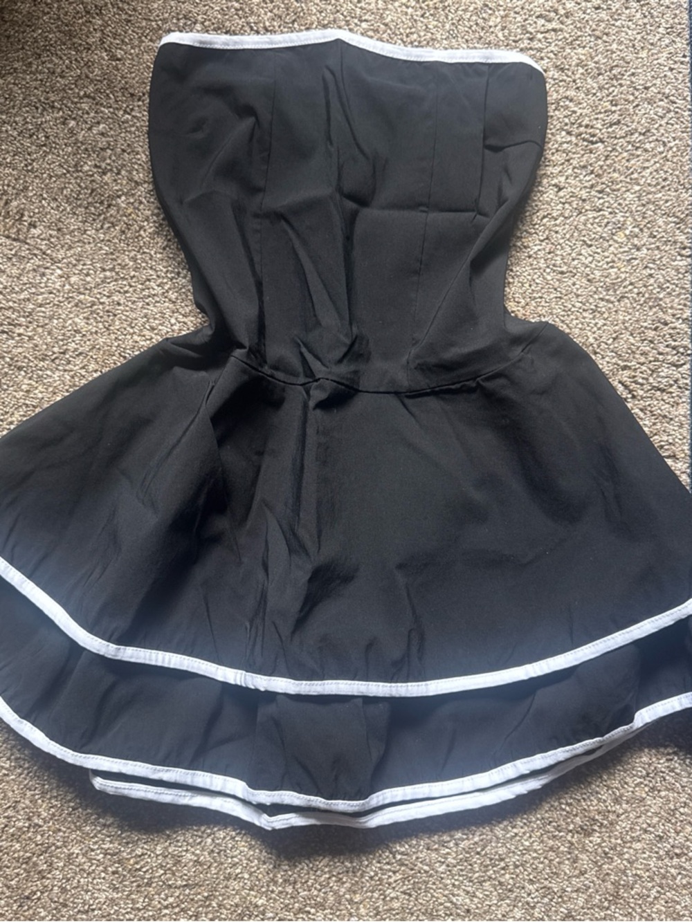 PrettyLittleThing Black Strapless Dress